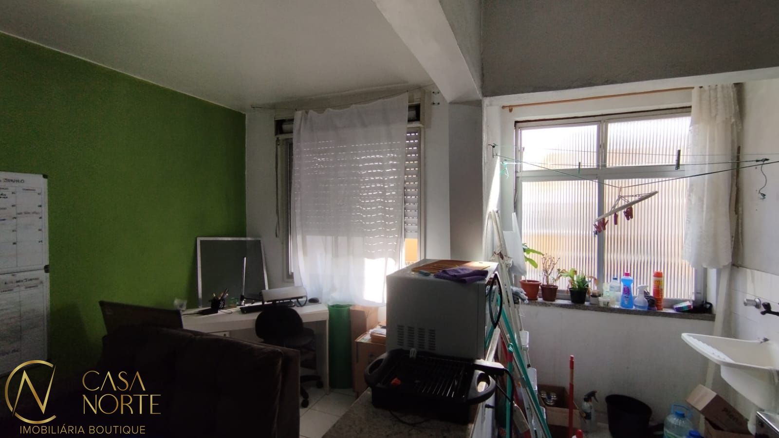 Apartamento à venda com 3 quartos, 67m², 1 vaga, Rua Joaquim de Carvalho no bairro Vila Nova em Porto Alegre