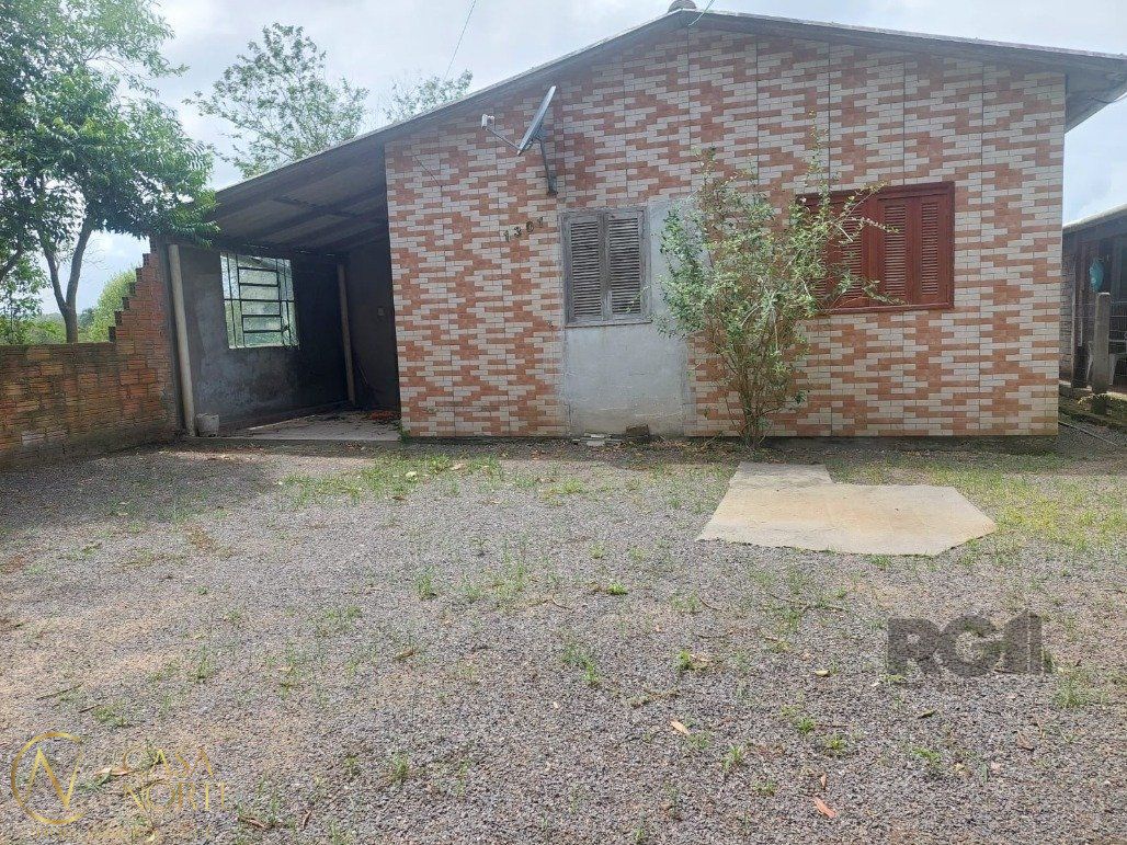 Casa à venda com 4 quartos, 117m², 1 vaga, Estrada Armando Inácio da Silveira no bairro Extrema em Porto Alegre