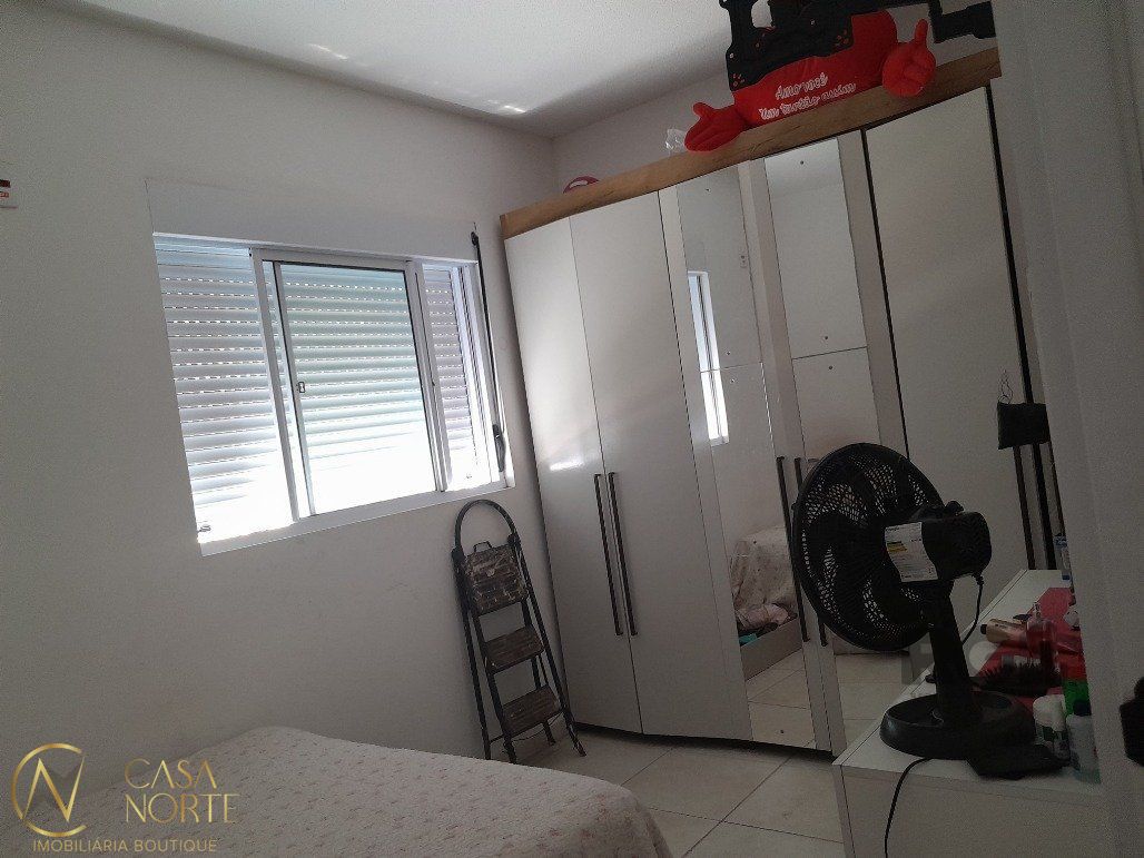 Apartamento à venda com 2 quartos, 45m², Rua Clara Nunes no bairro Restinga em Porto Alegre