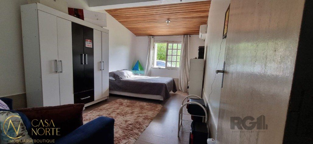 Sítio à venda com 3 quartos, 3060m², 1 suíte, Rua Adão Martins da Rocha no bairro São Caetano em Porto Alegre