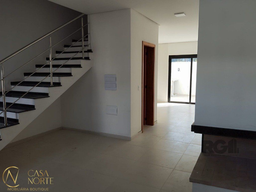 Casa à venda com 3 quartos, 120m², 1 suíte, 1 vaga, Rua João Otto Paiva no bairro Hípica em Porto Alegre