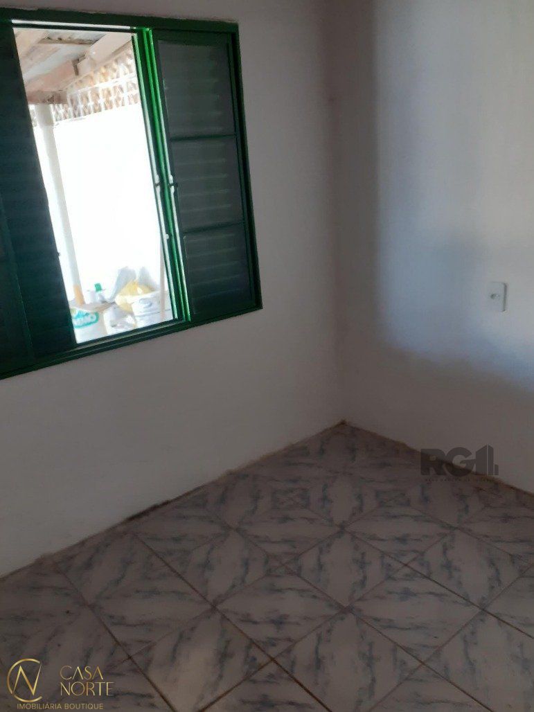 Casa à venda com 3 quartos, 125m², 3 vagas, Estrada Barro Vermelho no bairro Restinga em Porto Alegre