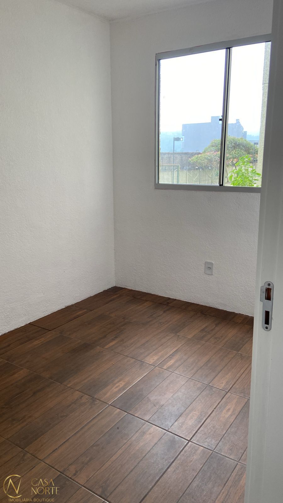 Apartamento à venda com 2 quartos, 40m², 1 vaga, Avenida Família Gonçalves Carneiro no bairro Cavalhada em Porto Alegre