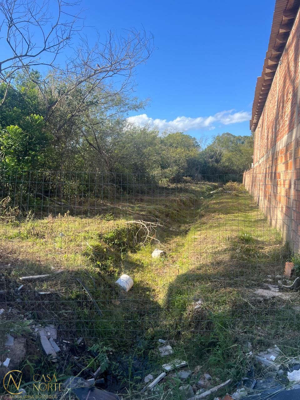 Terreno à venda  com 378m², Avenida do Lami no bairro Belém Novo em Porto Alegre