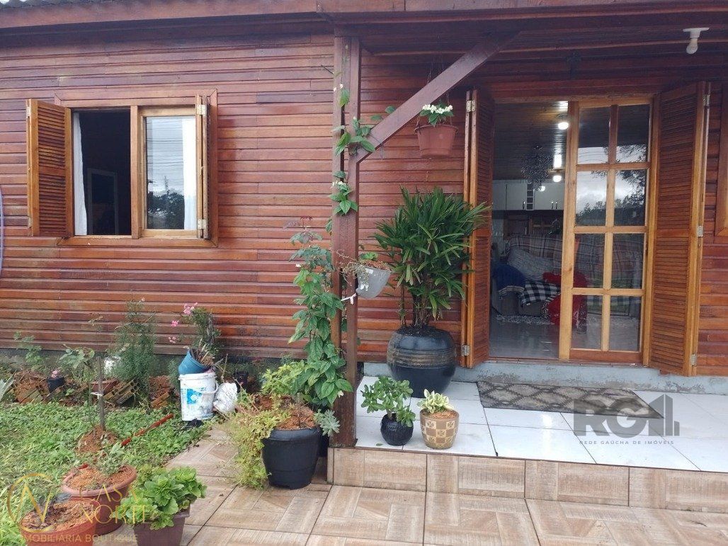 Casa à venda com 2 quartos, 70m², 1 vaga, Rua A no bairro Extrema em Porto Alegre