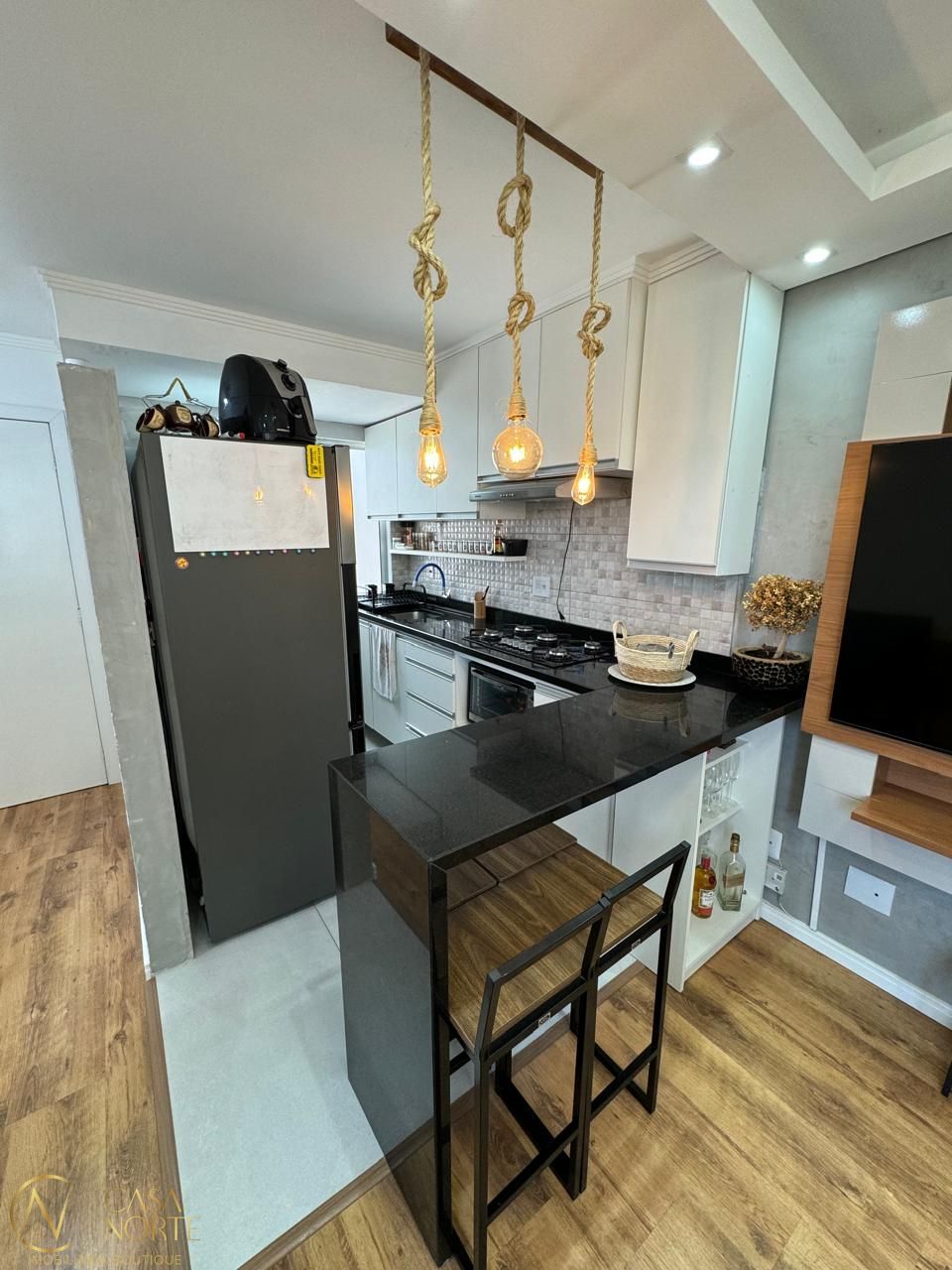 Apartamento à venda com 2 quartos, 41m², Rua Capitão Pedroso no bairro Restinga em Porto Alegre