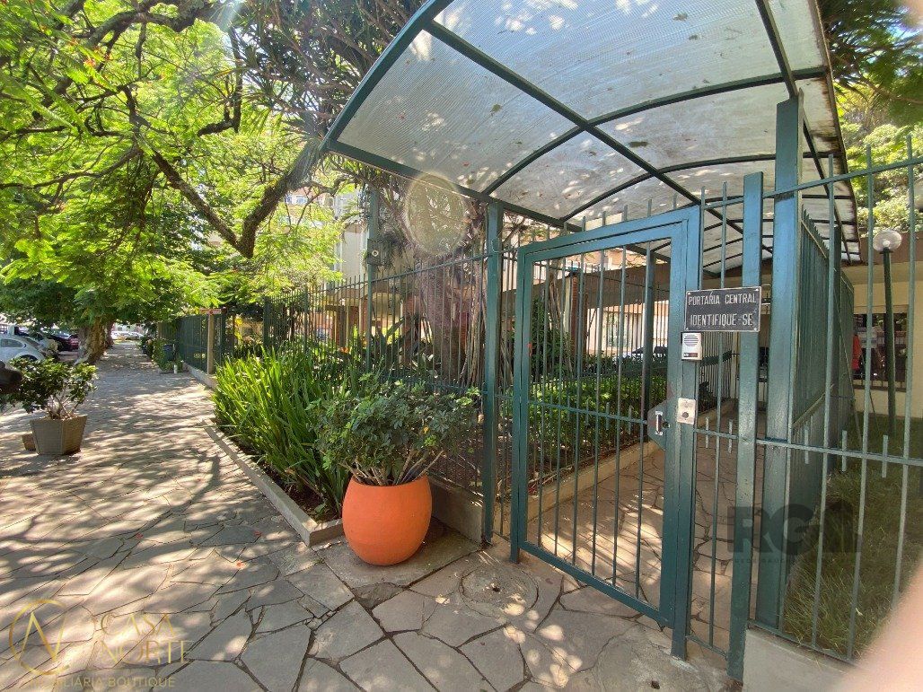 Apartamento à venda com 2 quartos, 84m², 1 vaga, Avenida Guaíba no bairro Vila Assunção em Porto Alegre