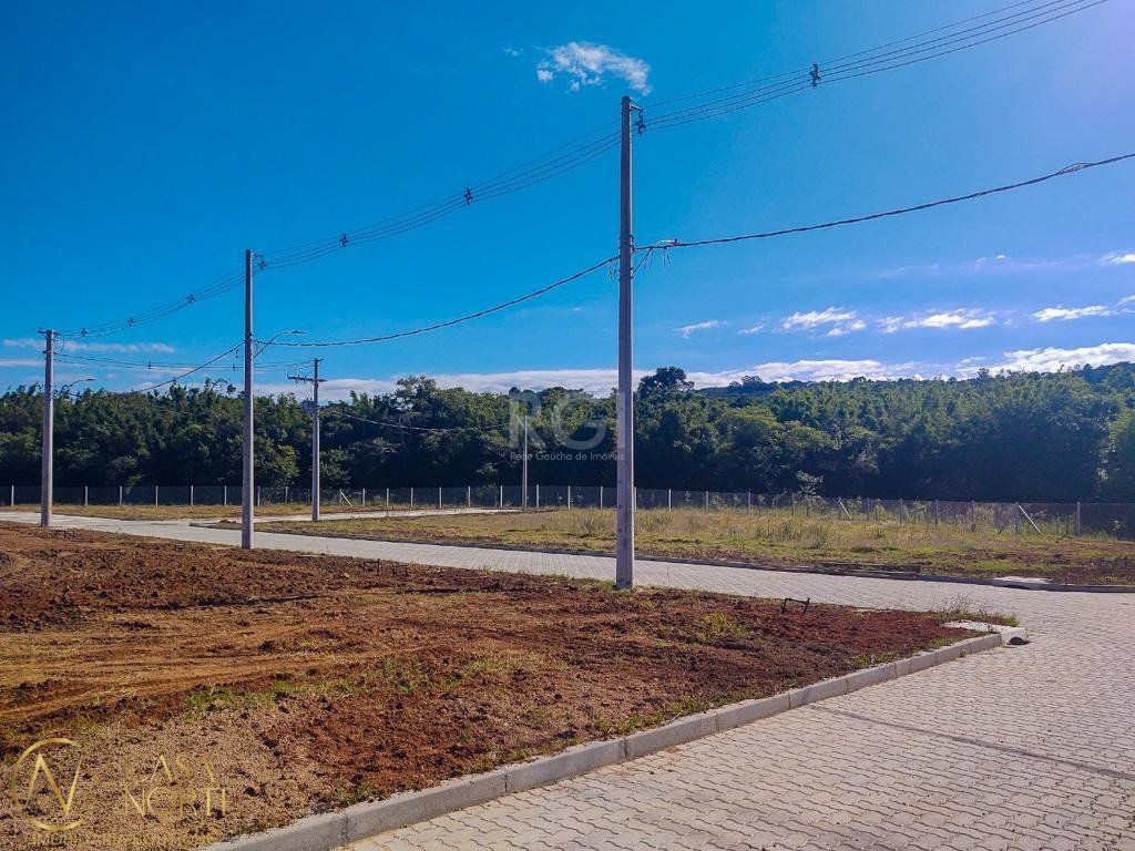 Terreno à venda  com 132m², Estrada Jorge Pereira Nunes no bairro Campo Novo em Porto Alegre
