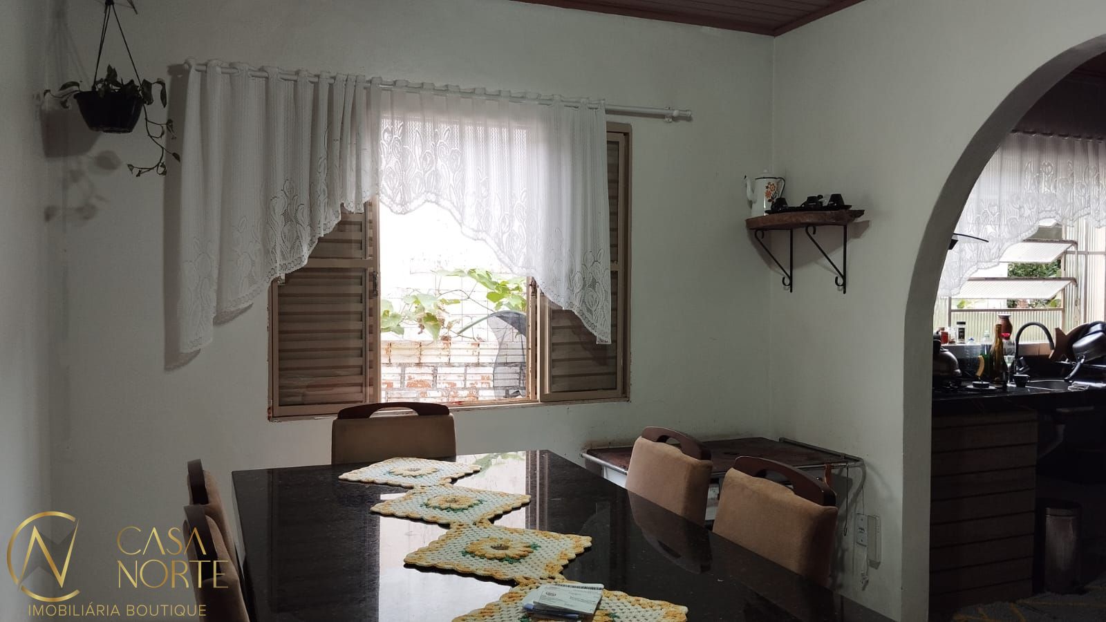 Casa à venda com 2 quartos, 380m², 2 vagas, Rua Pedro Aniceto de Souza no bairro Aberta dos Morros em Porto Alegre
