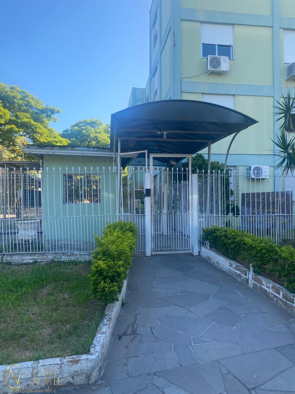 Apartamento à venda com 2 quartos, 47m², Rua João Mora no bairro Camaquã em Porto Alegre