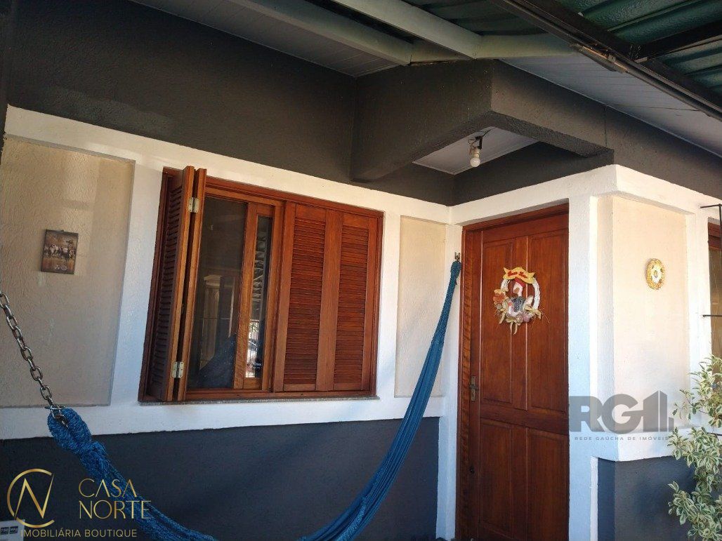 Casa à venda com 2 quartos, 85m², Rua Elaine Juchem Selistre no bairro Hípica em Porto Alegre