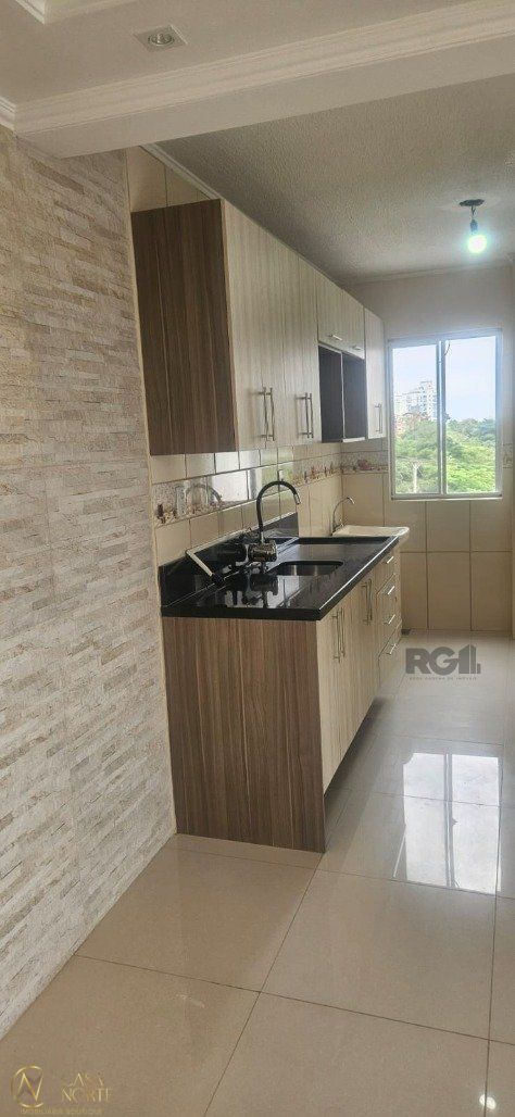 Apartamento à venda com 2 quartos, 50m², Rua Joaquim de Carvalho no bairro Vila Nova em Porto Alegre