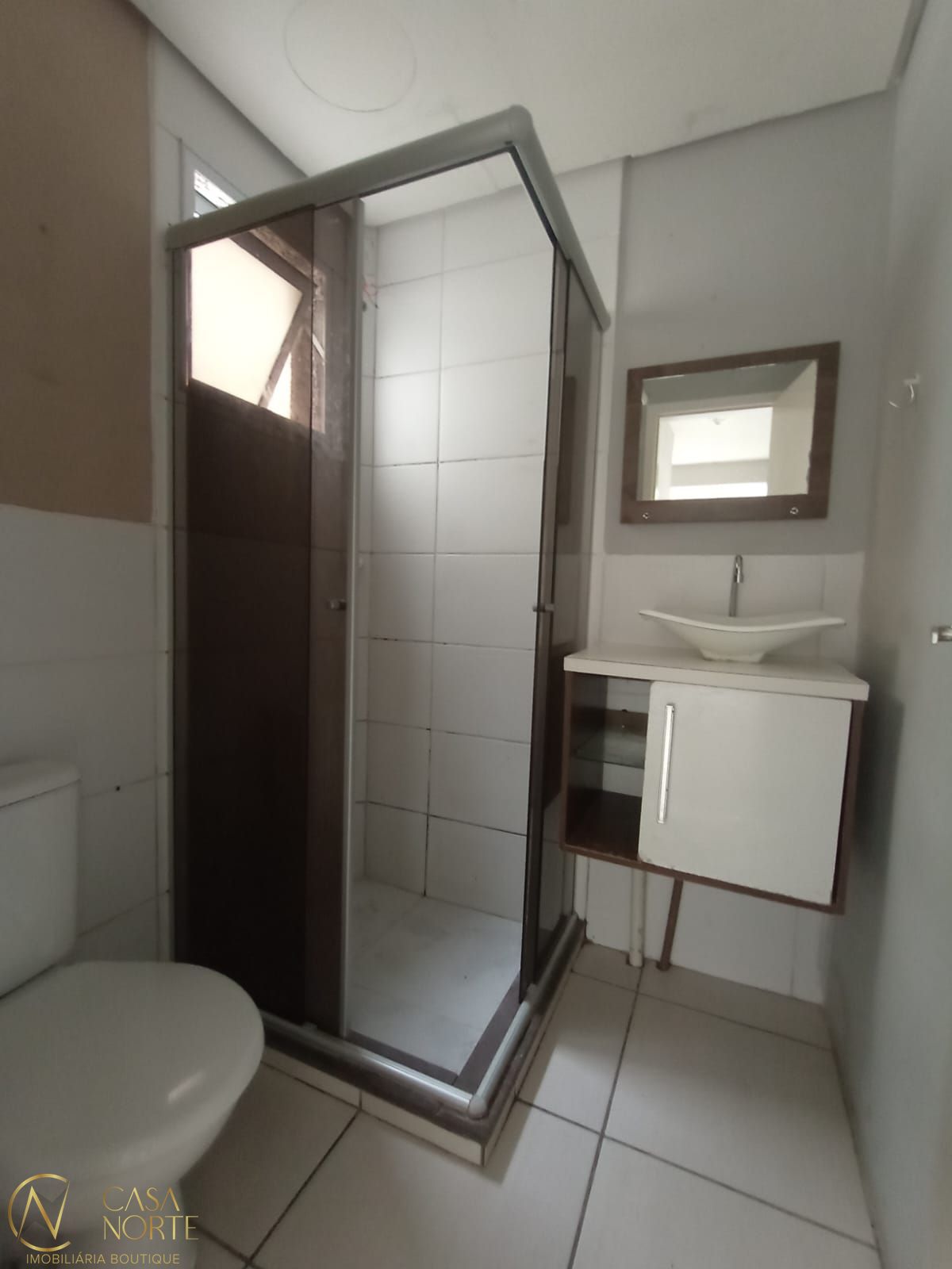 Apartamento à venda com 2 quartos, 50m², 1 vaga, Rua Joaquim de Carvalho no bairro Vila Nova em Porto Alegre