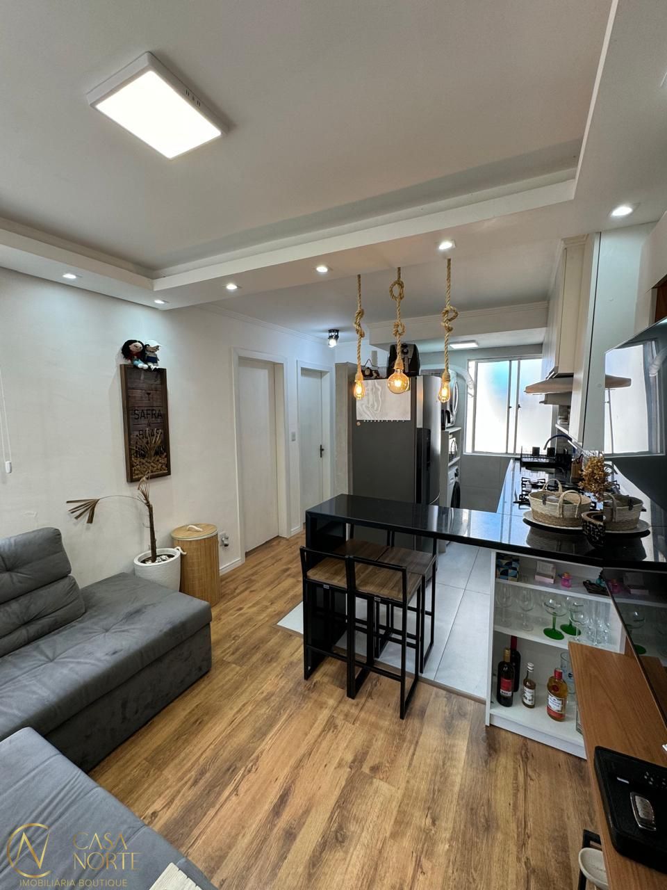 Apartamento à venda com 2 quartos, 41m², Rua Capitão Pedroso no bairro Restinga em Porto Alegre