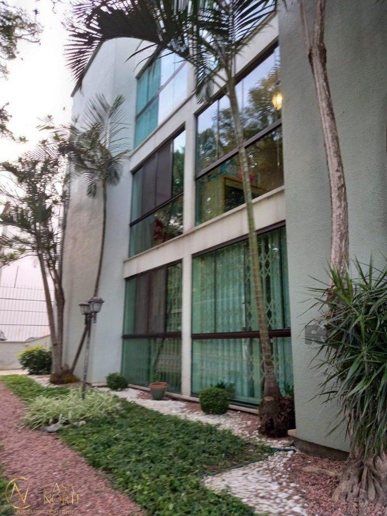 Cobertura à venda com 3 quartos, 130m², 1 vaga, Rua Maria Montessori no bairro São Sebastião em Porto Alegre