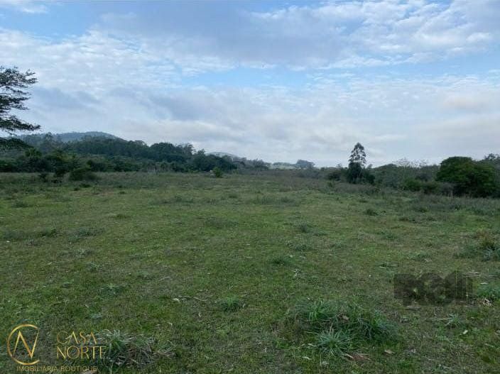 Terreno à venda  com 70000m², Estrada Armando Inácio da Silveira no bairro Extrema em Porto Alegre