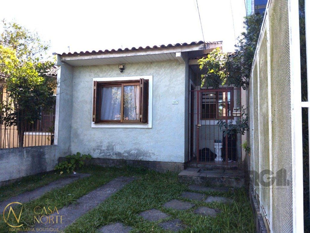Casa à venda com 2 quartos, 65m², 1 vaga, Rua Francisca Prezzi Bolognesi no bairro Hípica em Porto Alegre