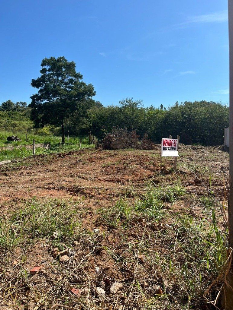 Terreno à venda  com 200m², Estrada Chapéu do Sol no bairro Chapéu do Sol em Porto Alegre