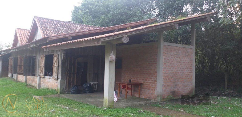 Sítio à venda com 3 quartos, 250m², 1 suíte, 2 vagas, Beco da Vitoria no bairro Boa Vista do Sul em Porto Alegre
