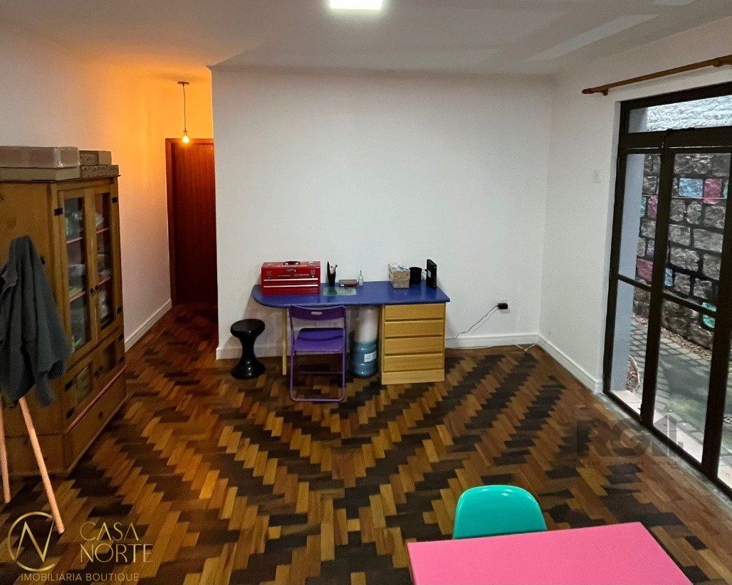 Apartamento à venda com 1 quarto, 49m², Rua Anita Garibaldi no bairro Mont Serrat em Porto Alegre