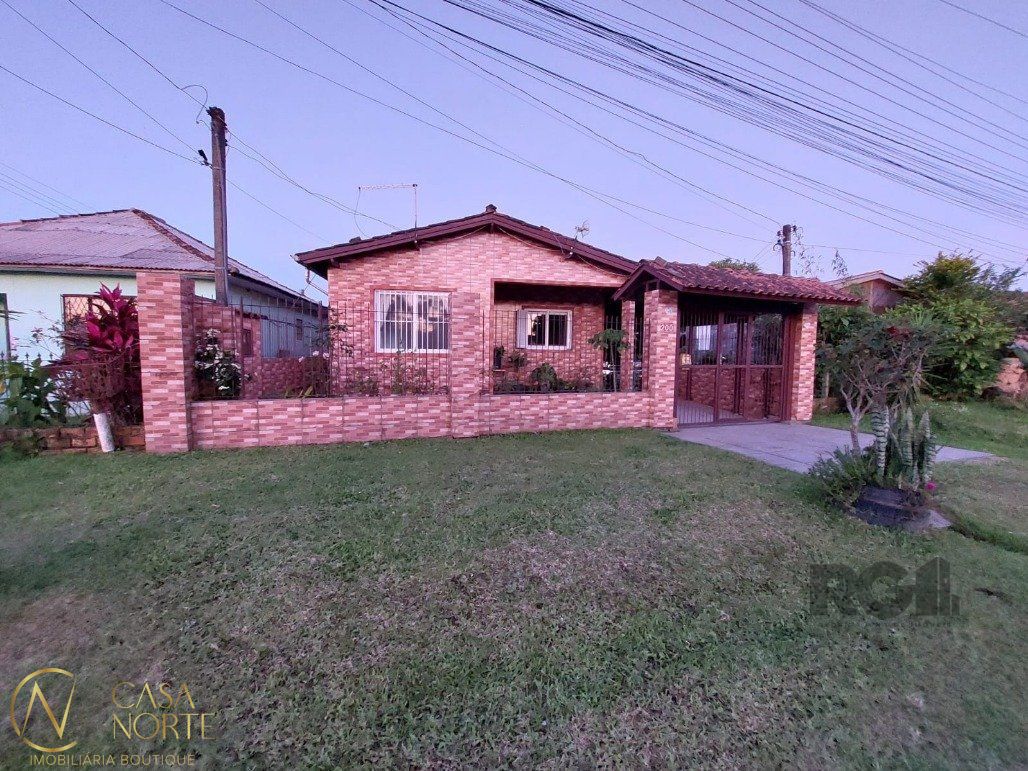 Casa à venda com 3 quartos, 150m², Rua A no bairro Extrema em Porto Alegre