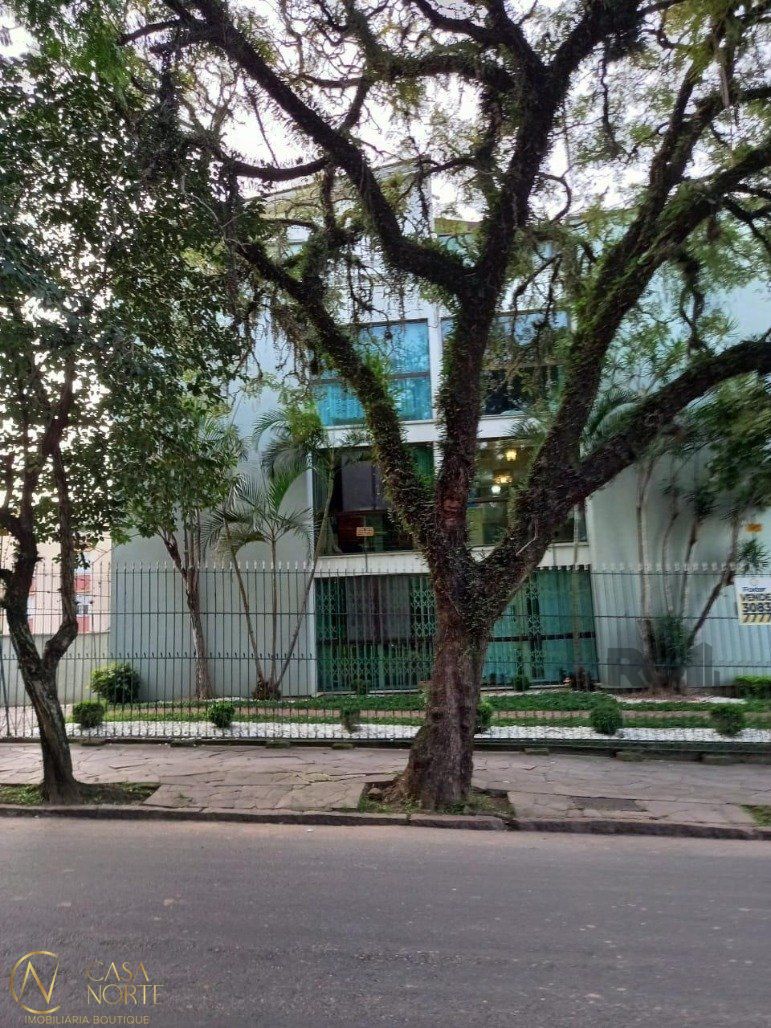 Cobertura à venda com 3 quartos, 130m², 1 vaga, Rua Maria Montessori no bairro São Sebastião em Porto Alegre