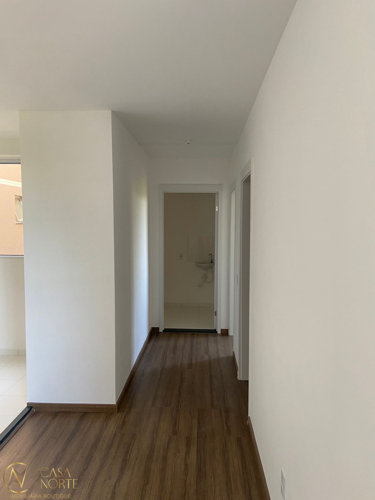 Apartamento à venda com 2 quartos, 45m², Avenida Edgar Pires de Castro no bairro Restinga em Porto Alegre