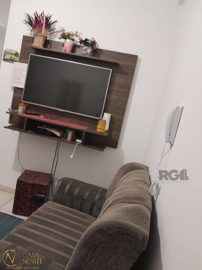Apartamento à venda com 2 quartos, 45m², Rua Clara Nunes no bairro Restinga em Porto Alegre