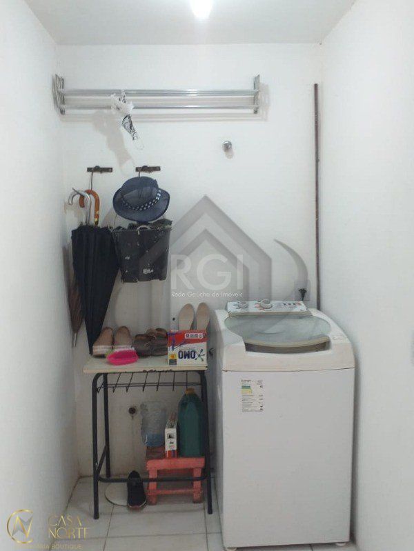 Sobrado à venda com 2 quartos, 75m², 1 vaga, Rua Dorival Castilhos Machado no bairro Aberta dos Morros em Porto Alegre