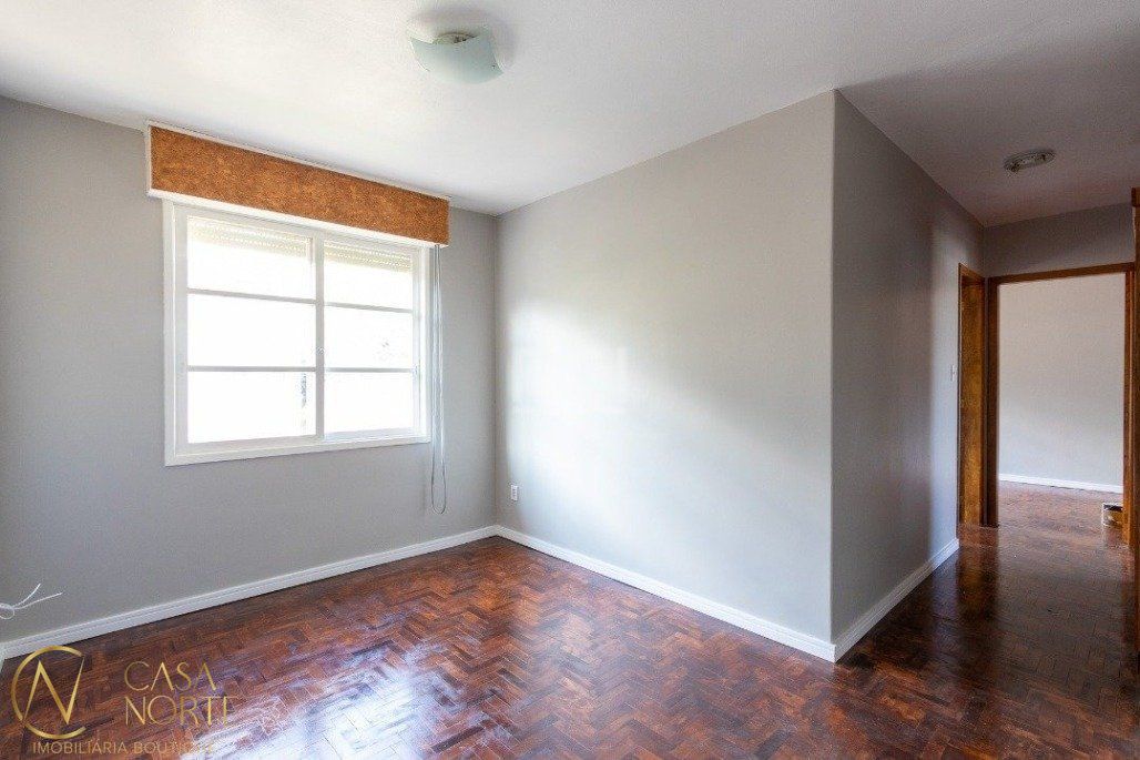 Apartamento à venda com 3 quartos, 60m², 1 vaga, Rua Dona Elvira no bairro Ipanema em Porto Alegre