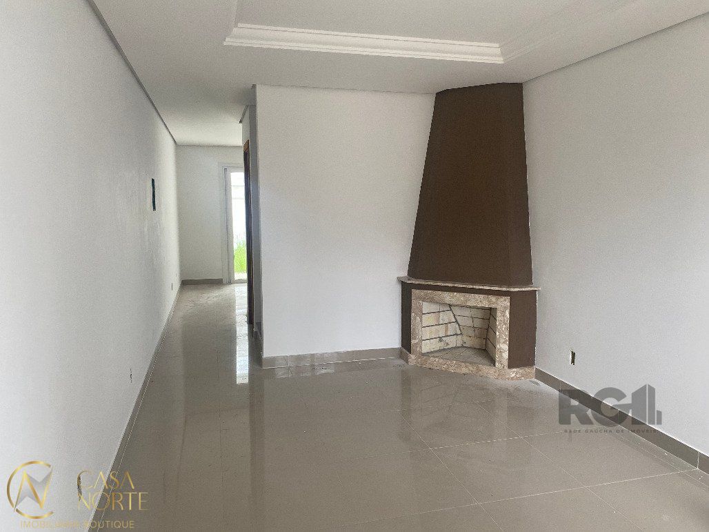 Sobrado à venda com 2 quartos, 93m², 2 suítes, 1 vaga, Rua Farid Germano no bairro Hípica em Porto Alegre