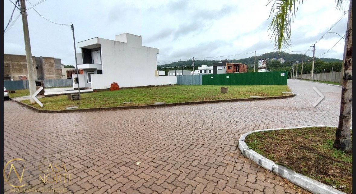 Terreno à venda  com 122m², Estrada Jorge Pereira Nunes no bairro Campo Novo em Porto Alegre