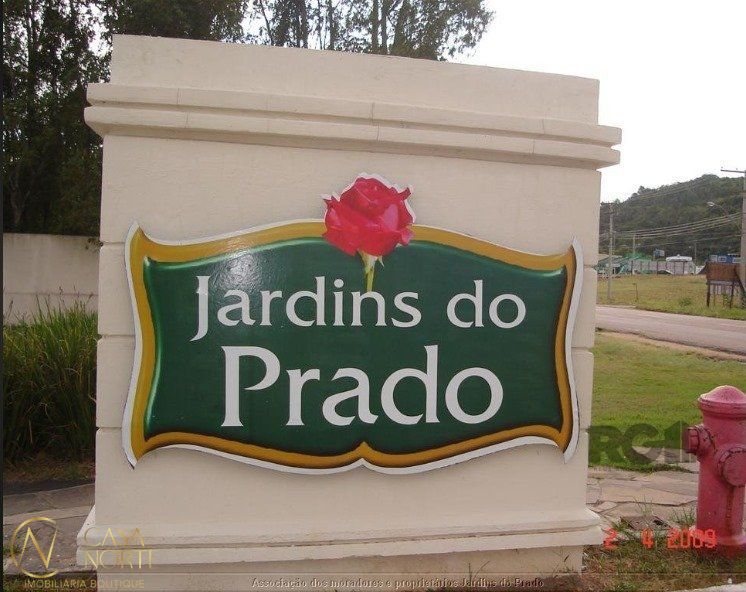 Casa à venda com 2 quartos, 60m², 2 vagas, Rua Guatambu no bairro Hípica em Porto Alegre