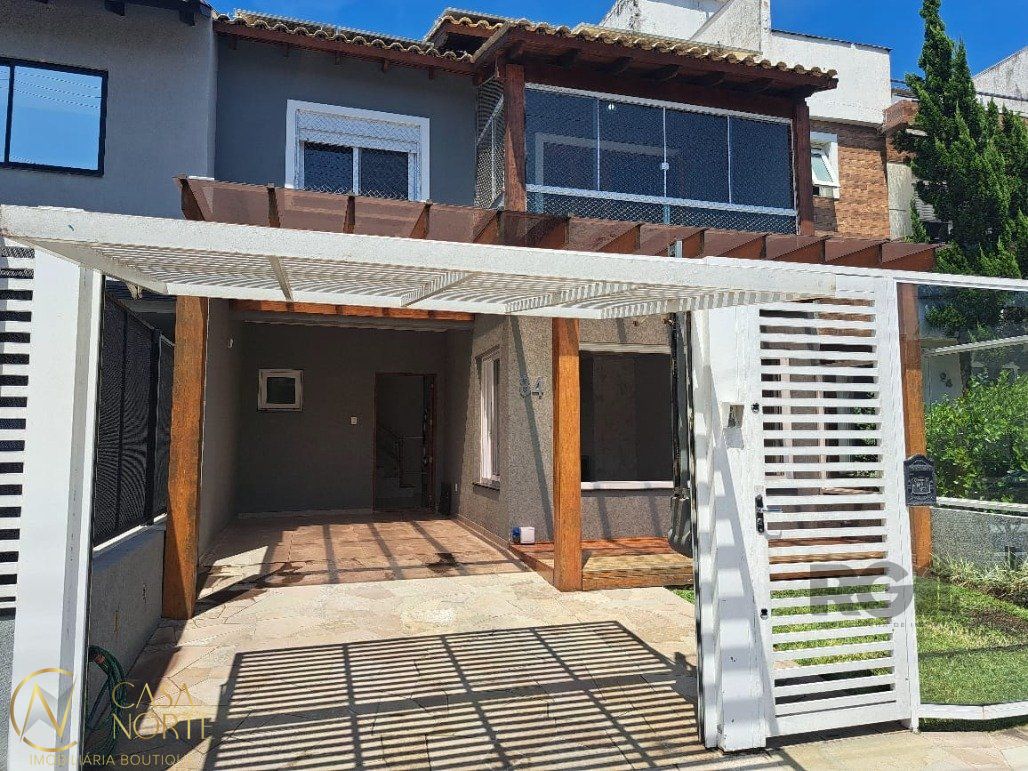 Casa à venda com 3 quartos, 156m², 1 suíte, 2 vagas, Rua Aldo Sani no bairro Hípica em Porto Alegre