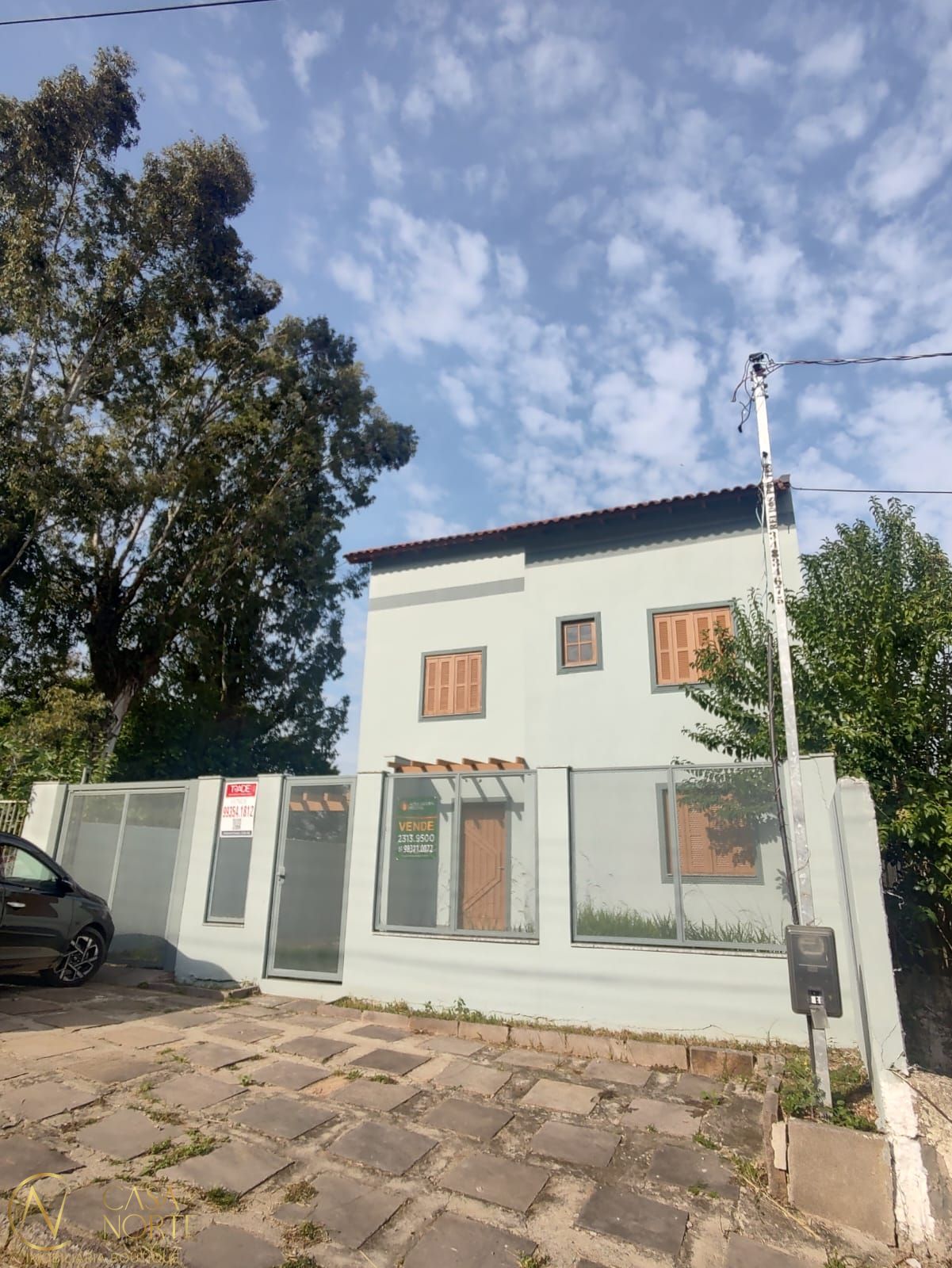 Casa de Condomínio à venda com 3 quartos, 224m², 1 suíte, 2 vagas, Acesso Doutor Marino dos Santos no bairro Ipanema em Porto Alegre