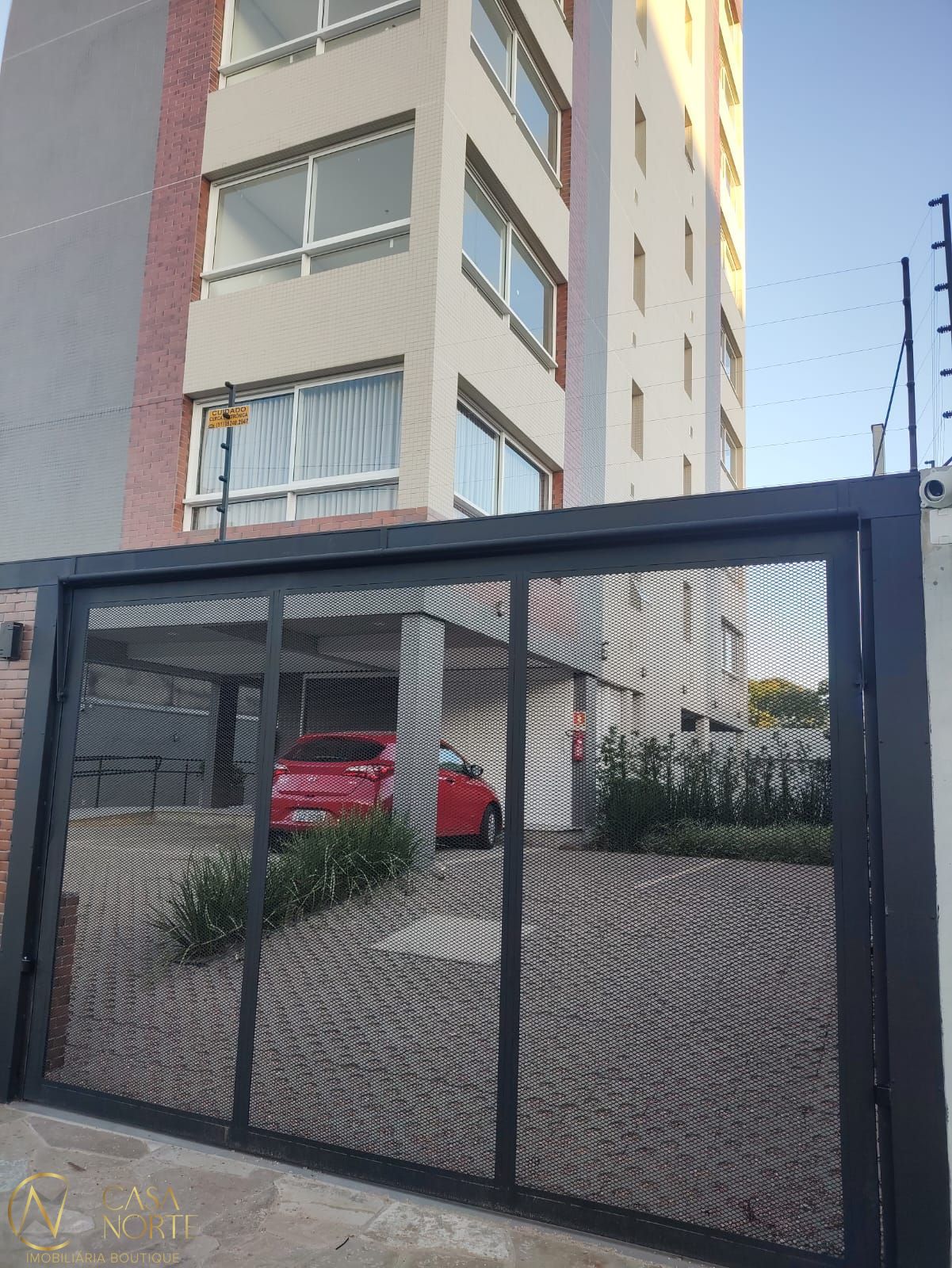 Apartamento à venda com 2 quartos, 65m², 1 suíte, 2 vagas, Rua Doutor Barcelos no bairro Tristeza em Porto Alegre