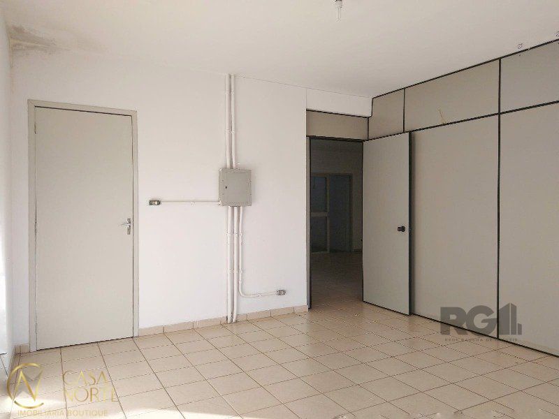 Pavilhão à venda , 766m², Rua Eugênio Rubbo no bairro Anchieta em Porto Alegre