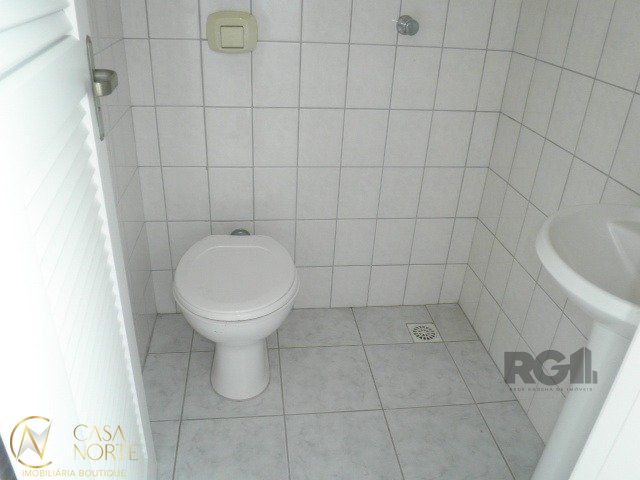 Apartamento à venda com 2 quartos, 72m², 3 suítes, 1 vaga, Avenida General Barreto Viana no bairro Chácara das Pedras em Porto Alegre