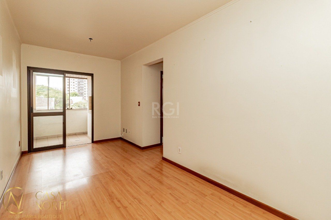 Apartamento à venda com 2 quartos, 59m², 1 vaga, Rua Gaston Englert no bairro Vila Ipiranga em Porto Alegre