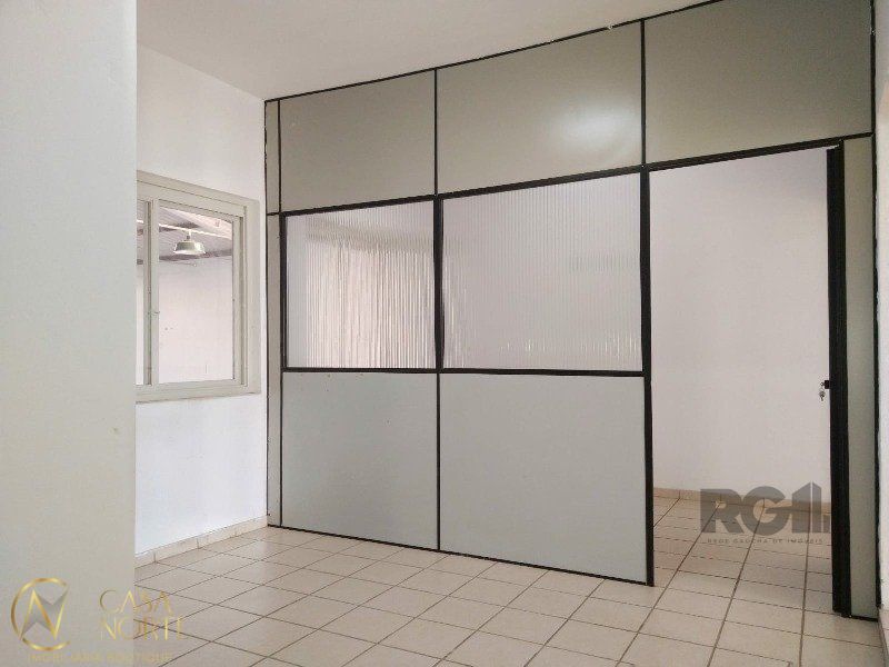 Pavilhão à venda , 766m², Rua Eugênio Rubbo no bairro Anchieta em Porto Alegre
