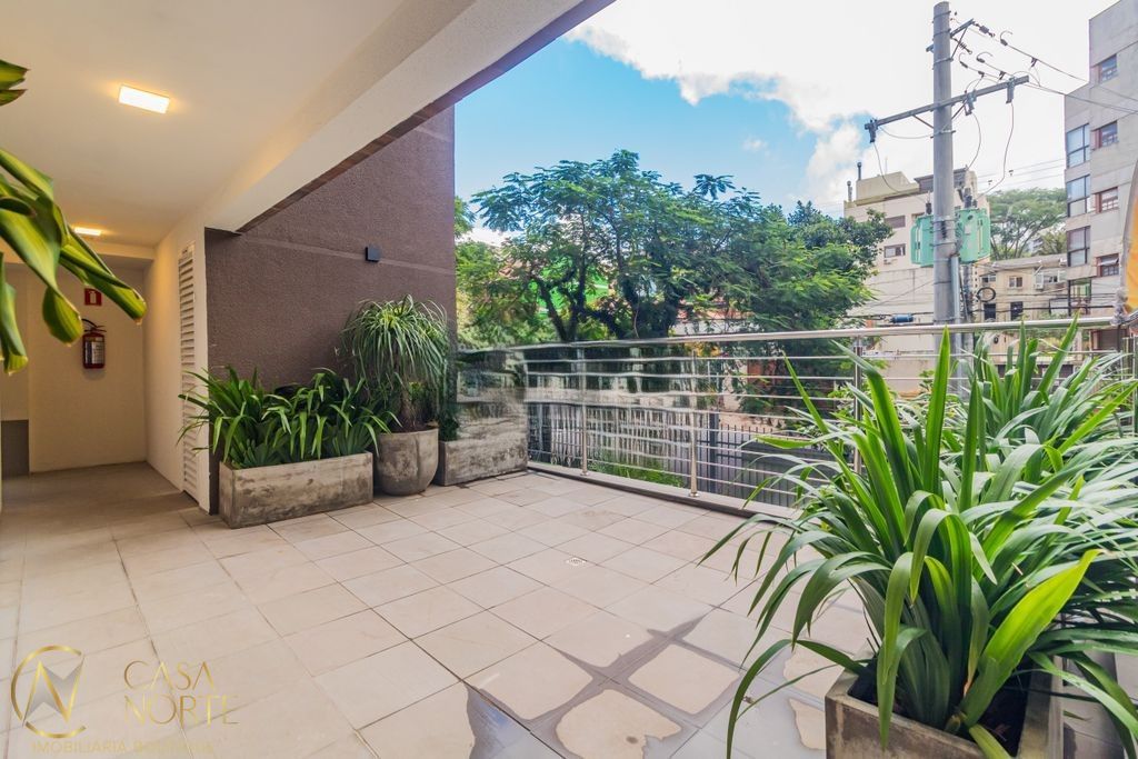Apartamento à venda com 2 quartos, 83m², 1 suíte, 1 vaga, Rua Portugal no bairro São João em Porto Alegre