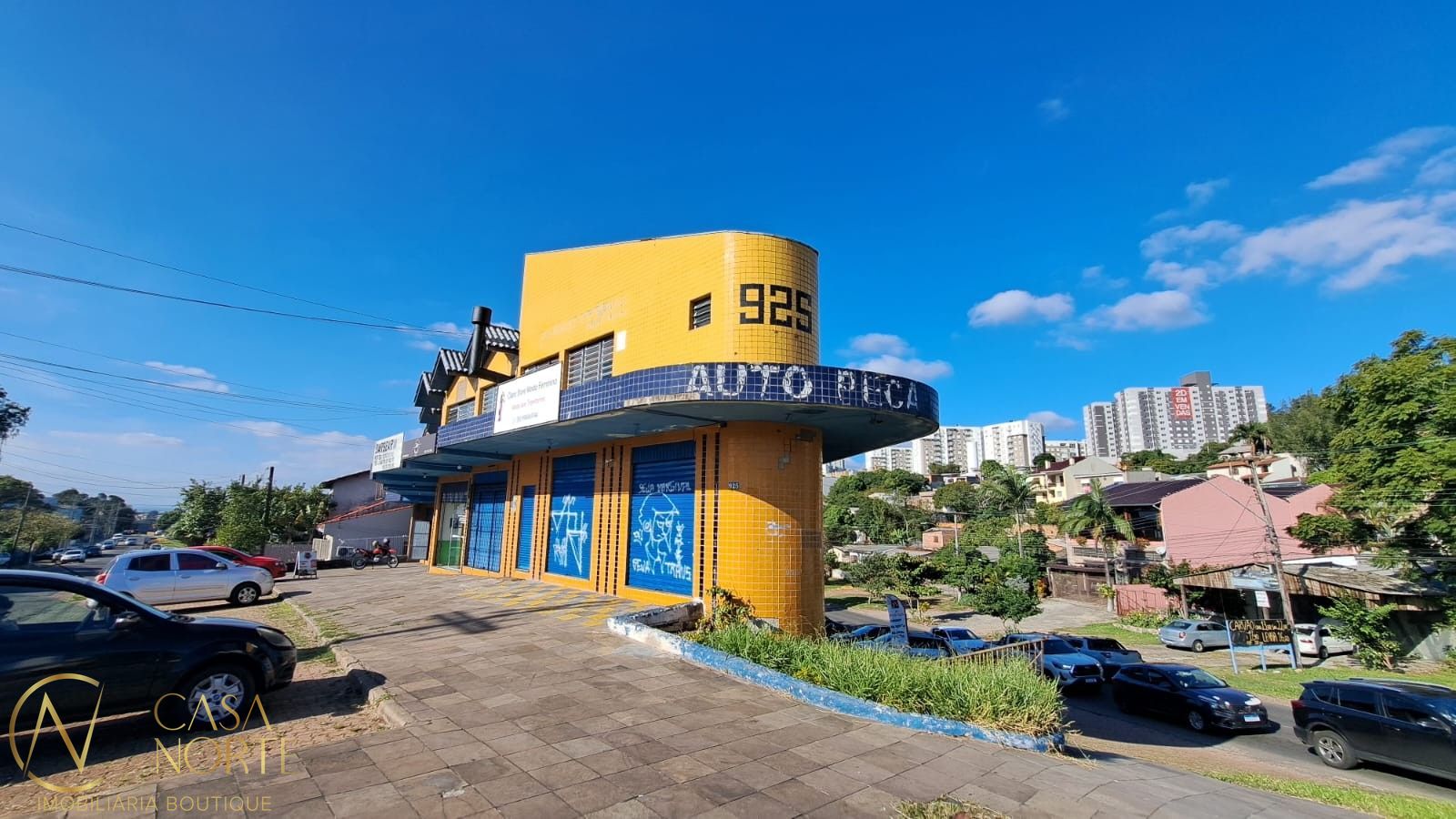 Loja à venda com 1 quarto, 30m², 2 vagas, Avenida Ipê no bairro Vila Jardim em Porto Alegre