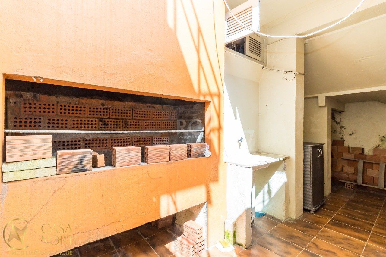 Apartamento à venda com 3 quartos, 85m², 1 vaga, Rua Doutor Murtinho no bairro Bom Jesus em Porto Alegre