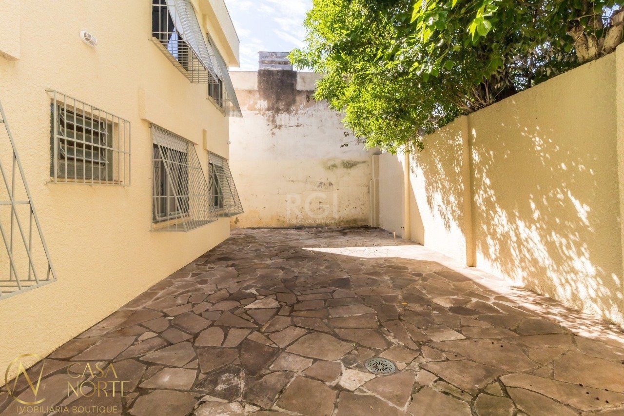 Apartamento à venda com 3 quartos, 85m², 1 vaga, Rua Doutor Murtinho no bairro Bom Jesus em Porto Alegre