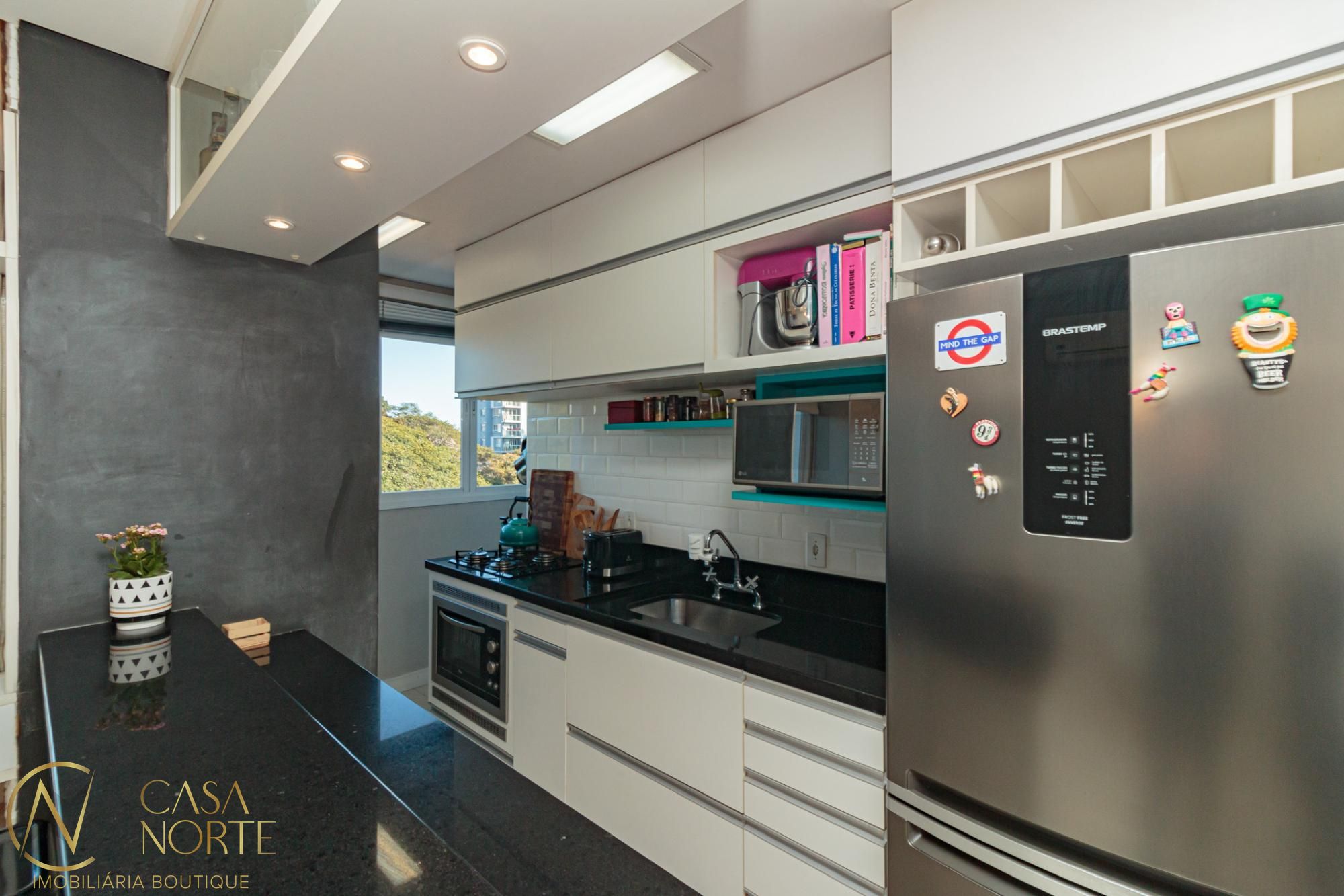 Apartamento à venda com 1 quarto, 47m², 1 vaga, Avenida Benno Mentz no bairro Vila Ipiranga em Porto Alegre