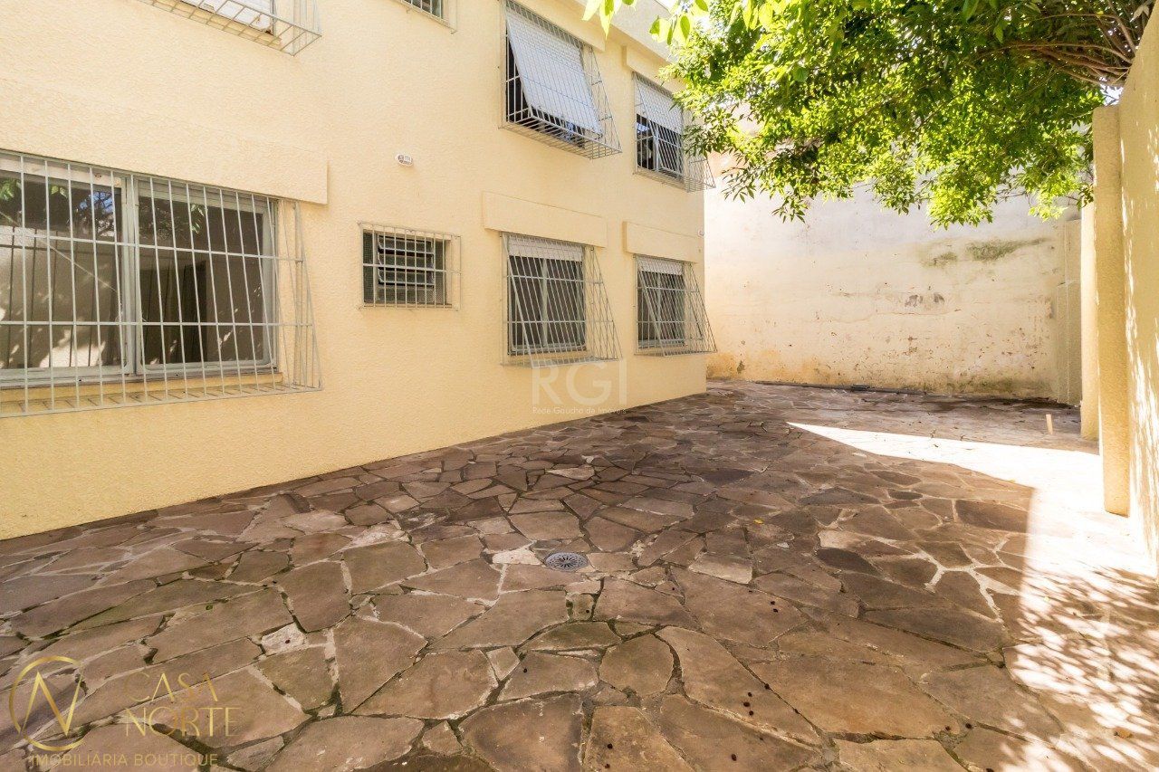 Apartamento à venda com 3 quartos, 85m², 1 vaga, Rua Doutor Murtinho no bairro Bom Jesus em Porto Alegre