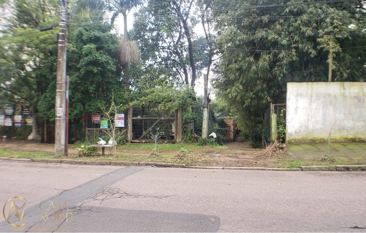 Terreno à venda , 770m², Rua Doutor Pereira Neto no bairro Tristeza em Porto Alegre
