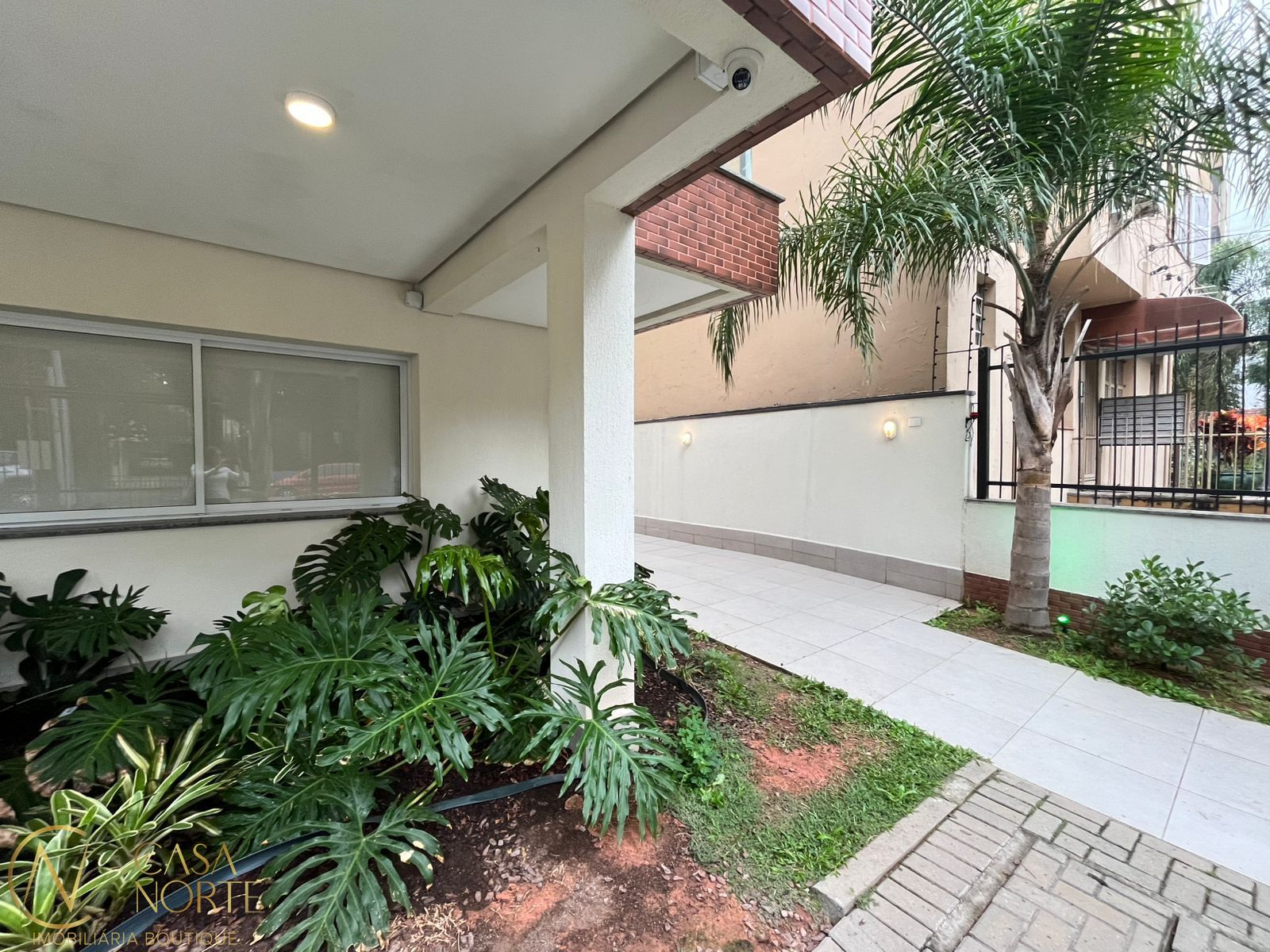Apartamento à venda com 2 quartos, 69m², 1 suíte, 2 vagas, Carlos Von Koseritz no bairro Higienópolis em Porto Alegre