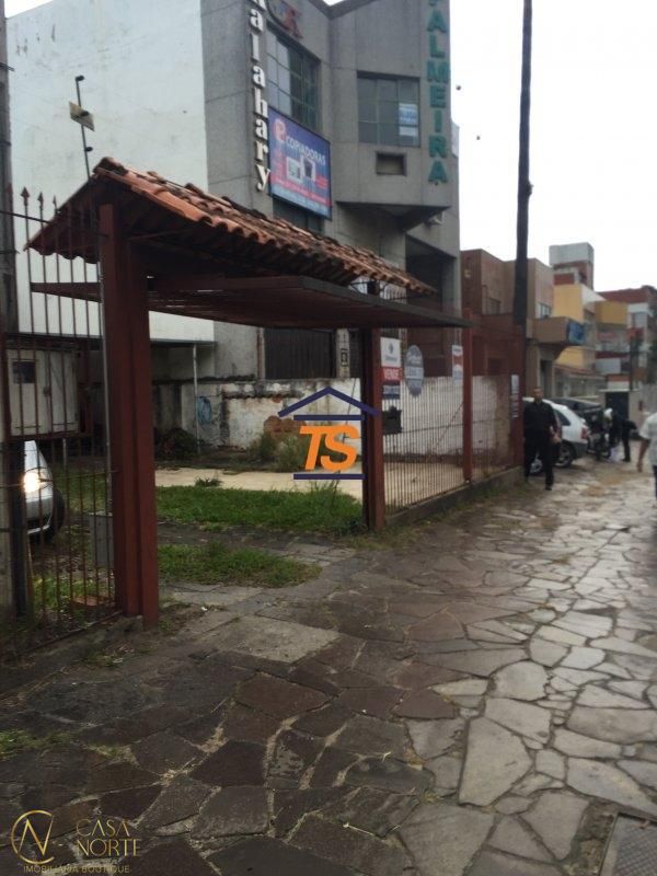 Terreno à venda  com 320m², Avenida da Cavalhada no bairro Cavalhada em Porto Alegre