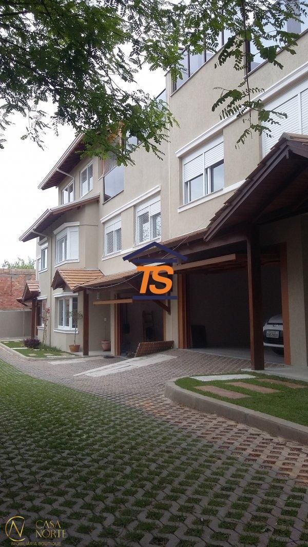 Casa à venda com 3 quartos, 220m², 1 suíte, 2 vagas, Rua Padre João Batista Reus no bairro Vila Conceição em Porto Alegre